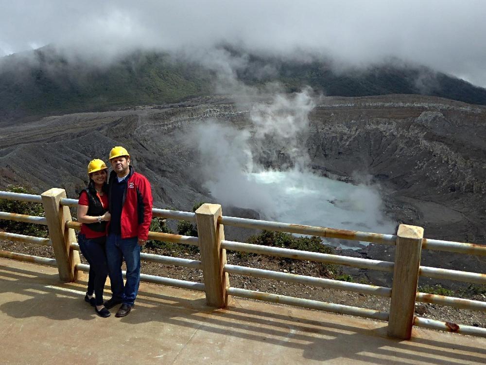 Pura Vida Hotel Alajuela ภายนอก รูปภาพ